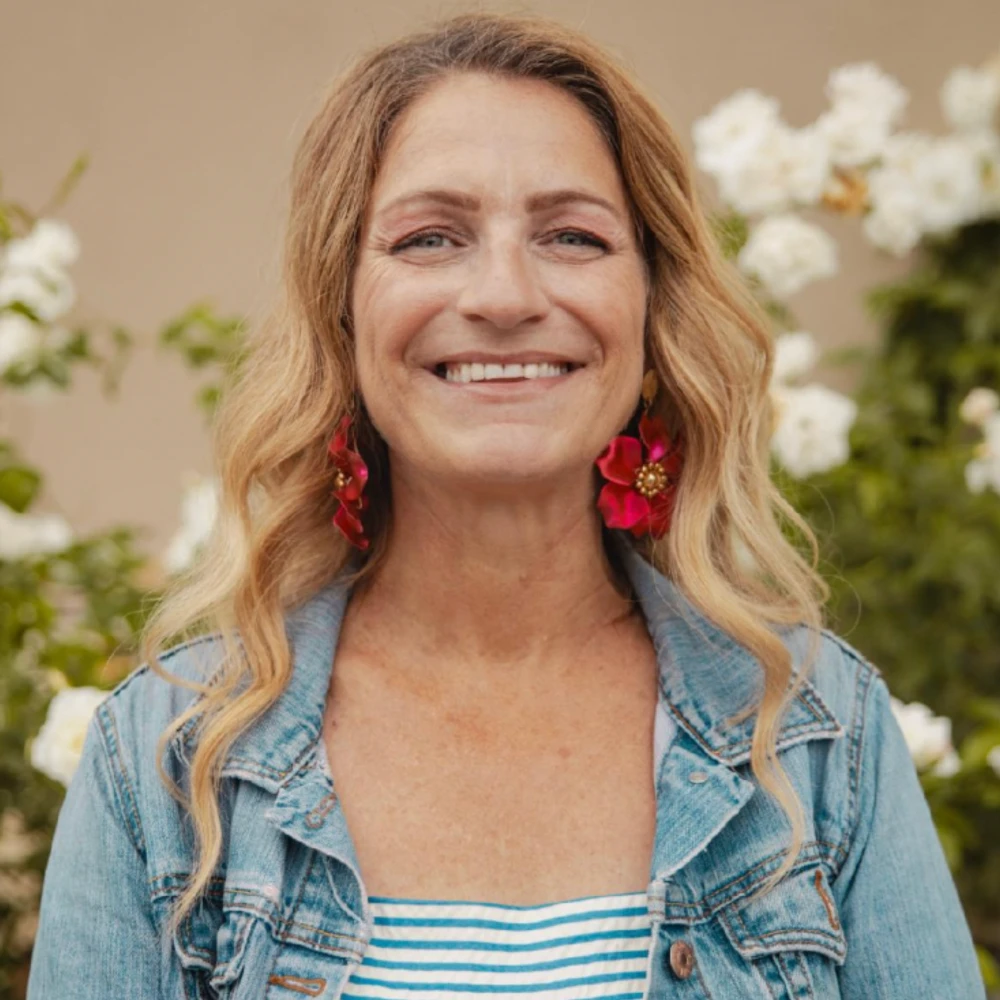 Kelly Mueller Headshot